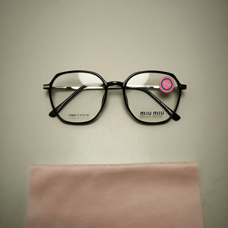 عینک طبی miu miu کد 6609