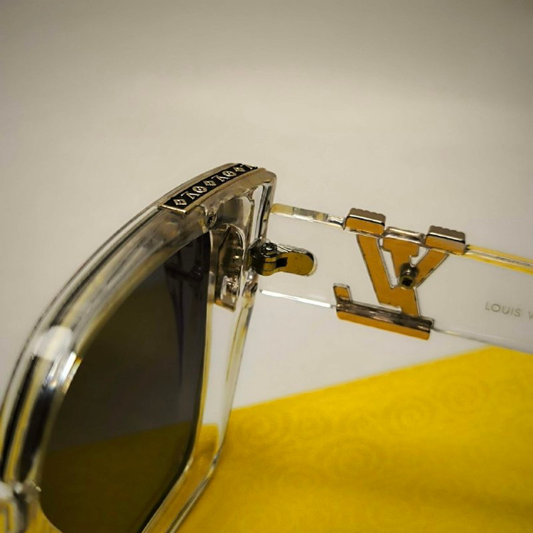 عینک آفتابی کائوچو زنانه BVLGARI کد 8036