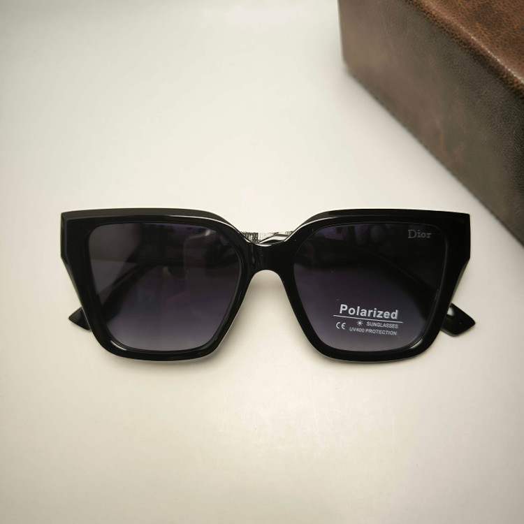 عینک آفتابی پلاریزه زنانه Dior کد 8937