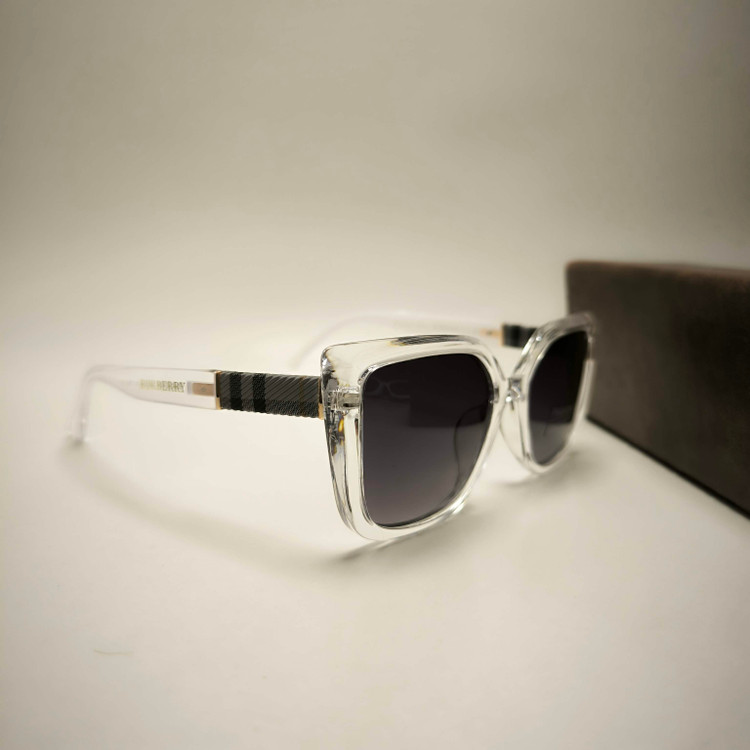 عینک آفتابی پلاریزه زنانه BURBERRY کد 8034