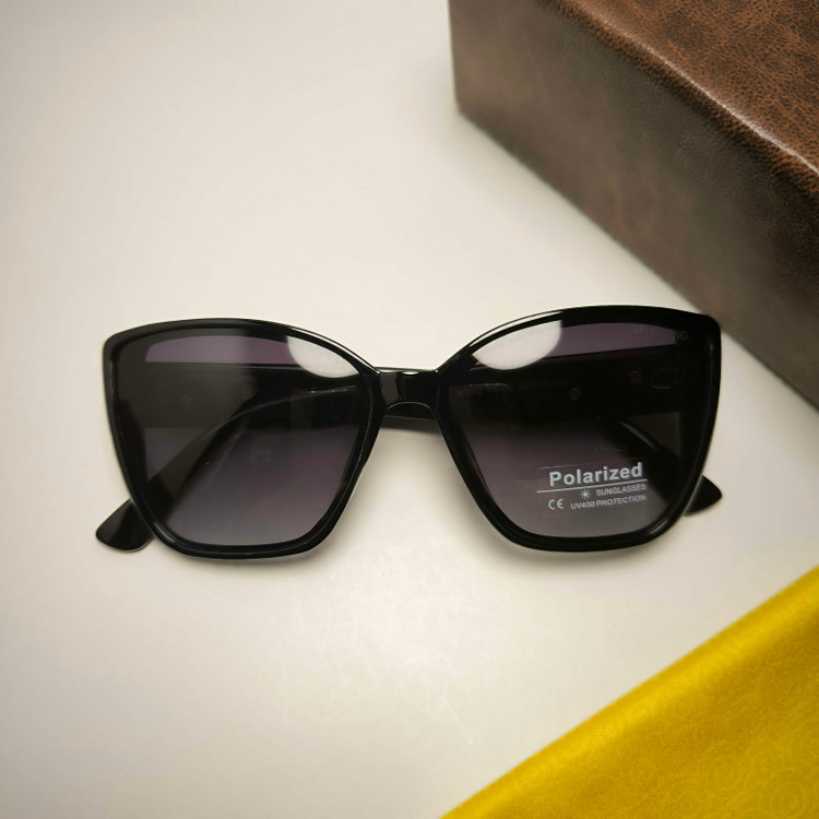 عینک آفتابی پلاریزه زنانه VALENTINO کد 8028