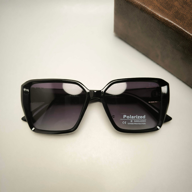 عینک آفتابی پلاریزه زنانه Dior کد 88144