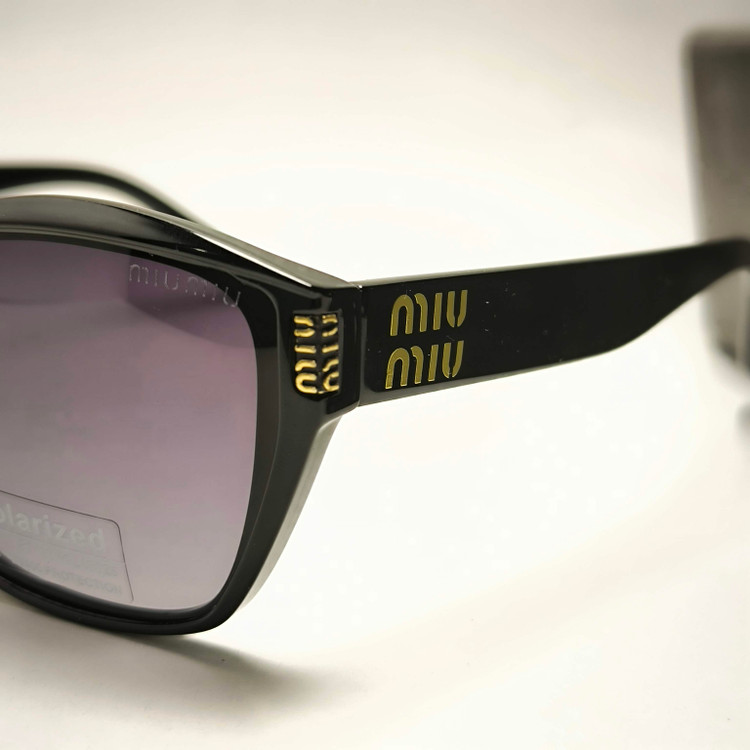 عینک آفتابی پلاریزه زنانه MIU MIU کد 88106