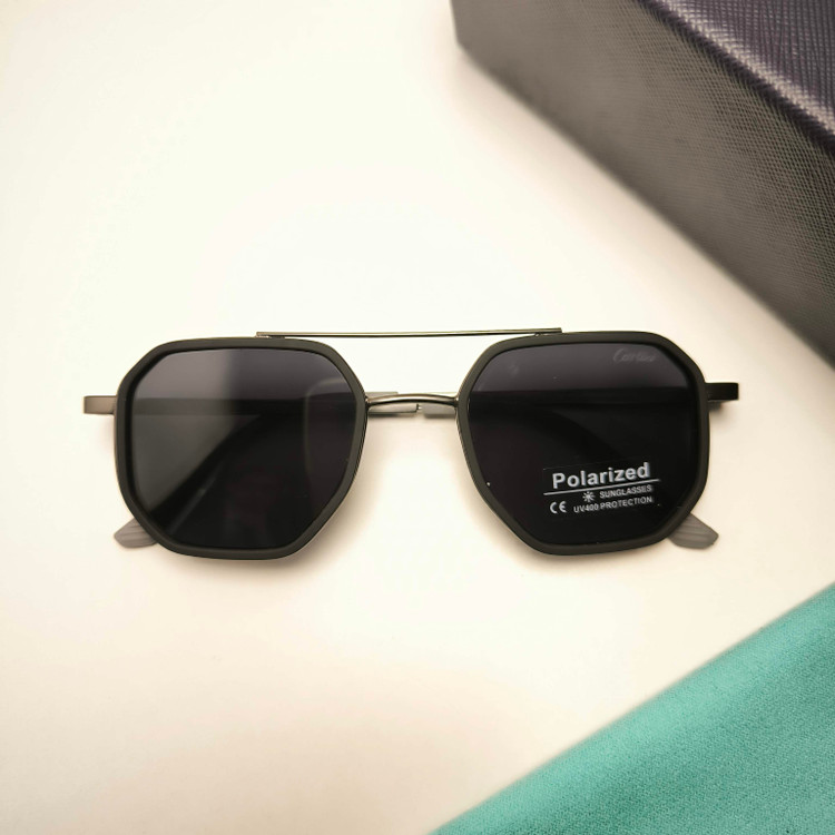 عینک آفتابی پلاریزه مردانه Cartier کد 2412