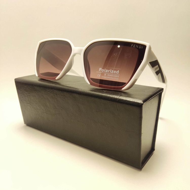 عینک آفتابی پلاریزه زنانه FENDI کد 88067