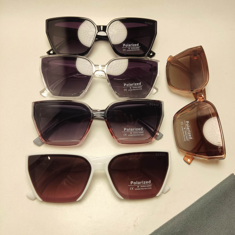 عینک آفتابی پلاریزه زنانه FENDI کد 88067