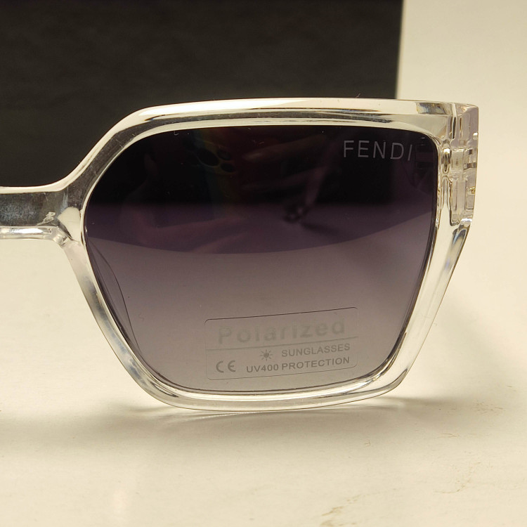 عینک آفتابی پلاریزه زنانه FENDI کد 2320