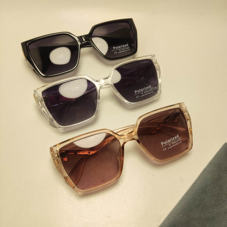عینک آفتابی پلاریزه زنانه FENDI کد 2320