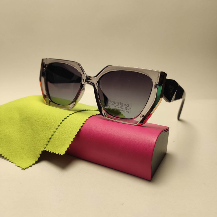 عینک آفتابی زنانه پلاریزد PRADA کد 8828