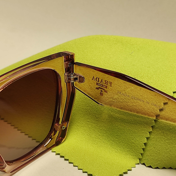 عینک آفتابی زنانه پلاریزد PRADA کد 8828