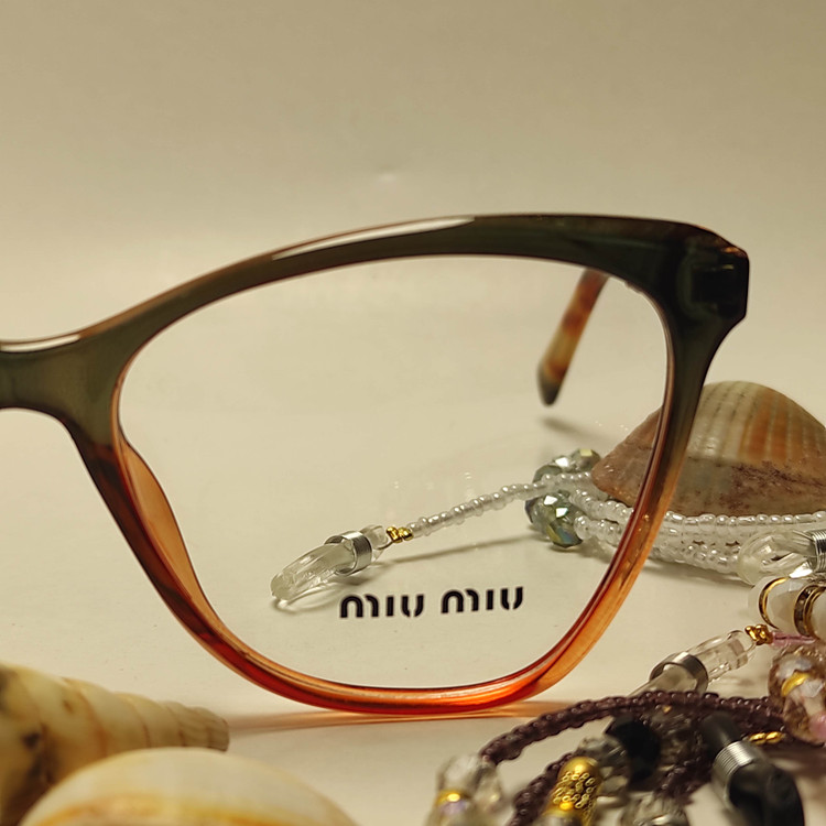 عینک طبی زنانه کائوچو اسیتیت برند MIU MIU کد 81903