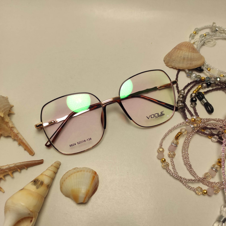 عینک طبی زنانه فلزی پد یک تیکه برند VOGUE کد 8824