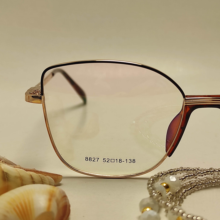 عینک طبی زنانه فلزی پد یک تیکه برند LOUIS VUITTON کد 8827