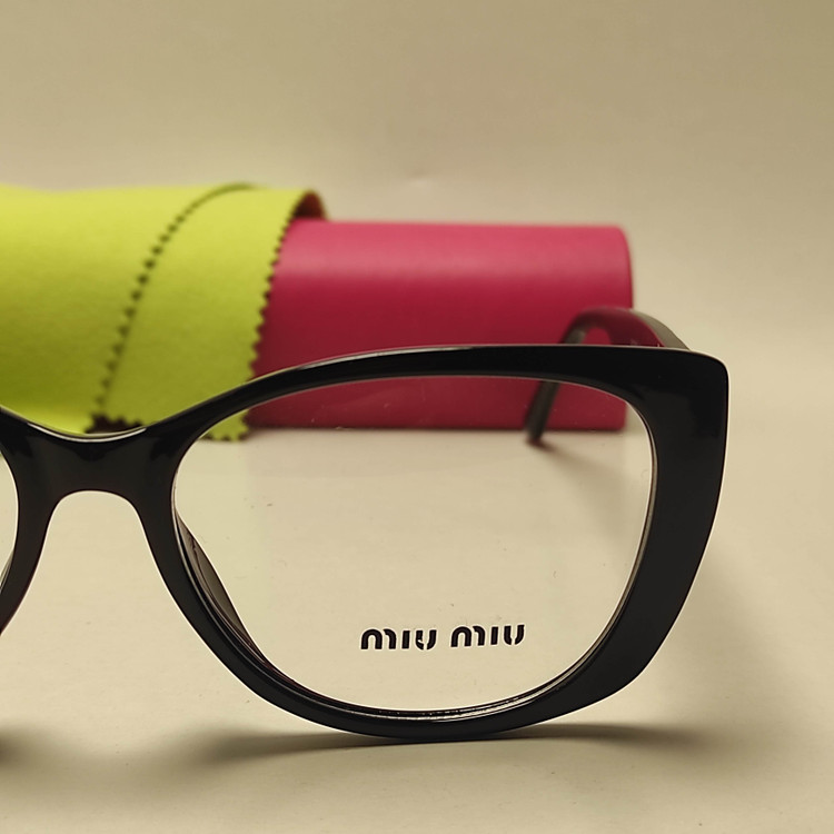 عینک طبی زنانه کائوچو اسیتیت برند MIU MIU کد 81904