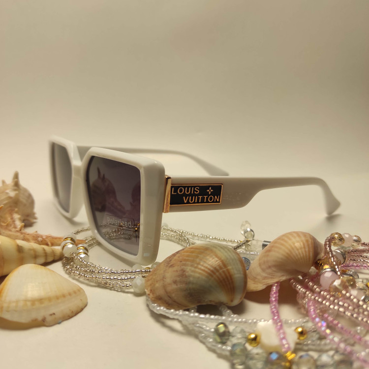 عینک افتابی زنانه پلاریزه برند LOUIS VUITTON کد 8955