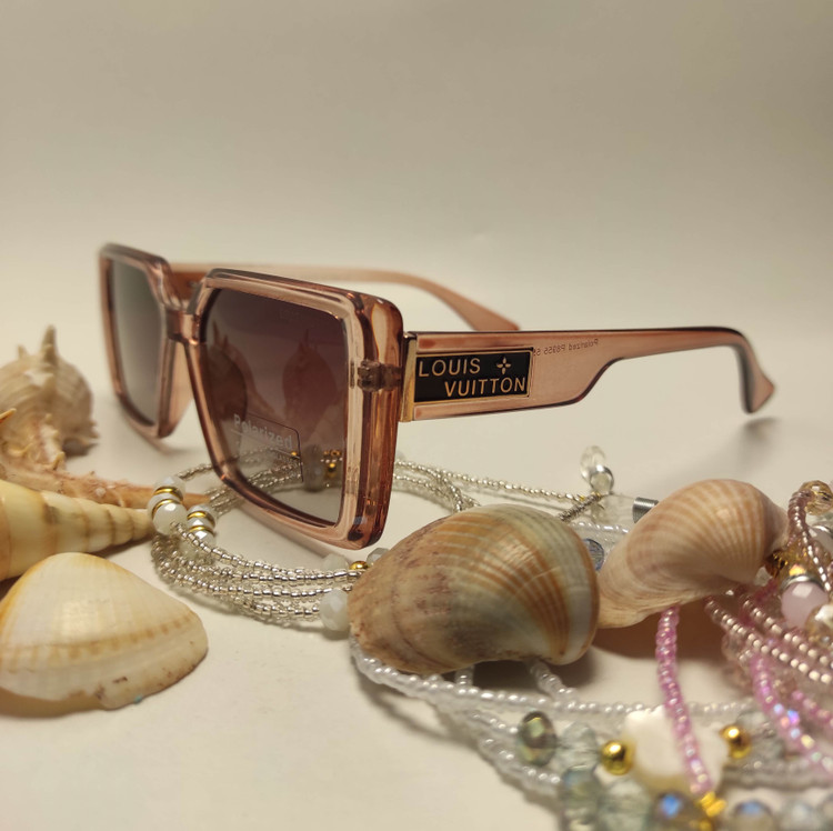 عینک افتابی زنانه پلاریزه برند LOUIS VUITTON کد 8955