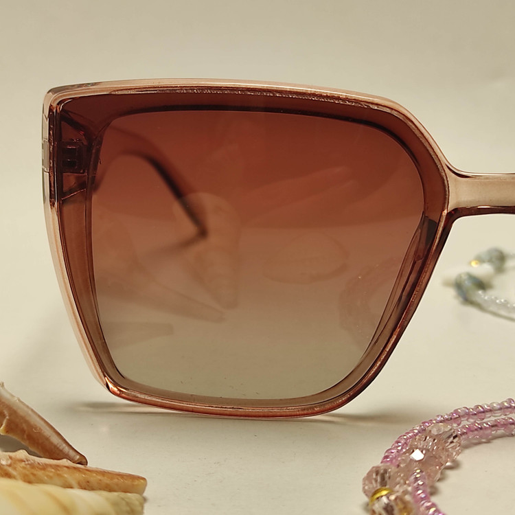 عینک افتابی زنانه پلاریزه CHANEL کد 8806
