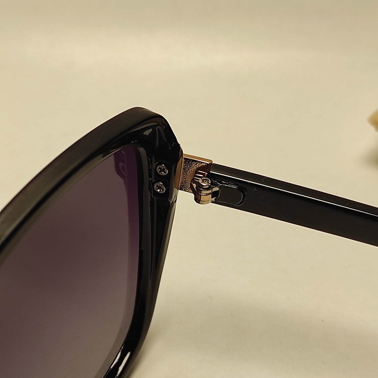 عینک آفتابی پلاریزه زنانه GUCCI کد 8016