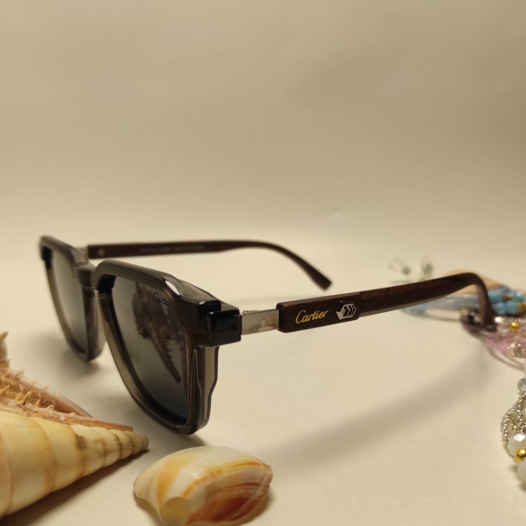 عینک آفتابی دسته چوب CARTIER کد 2525