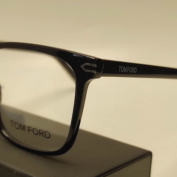 عینک طبی اسیتیت کائوچو TOM FORD کد 2648