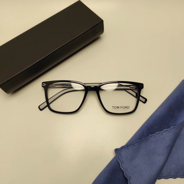 عینک طبی اسیتیت کائوچو TOM FORD کد 2648