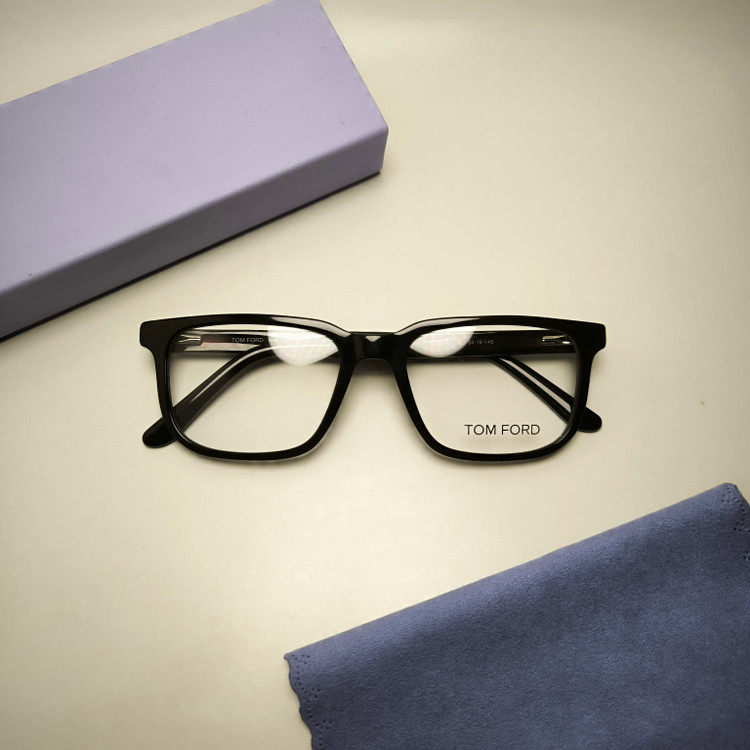 عینک طبی کائوچو اسیتیت TOM FORD کد 2642