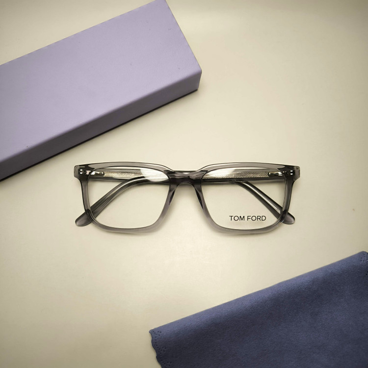 عینک طبی کائوچو اسیتیت TOM FORD کد 2642