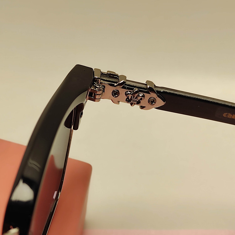 عینک آفتابی مدل کلاب مستر کروم هارتز Chrome Hearts کد 8010