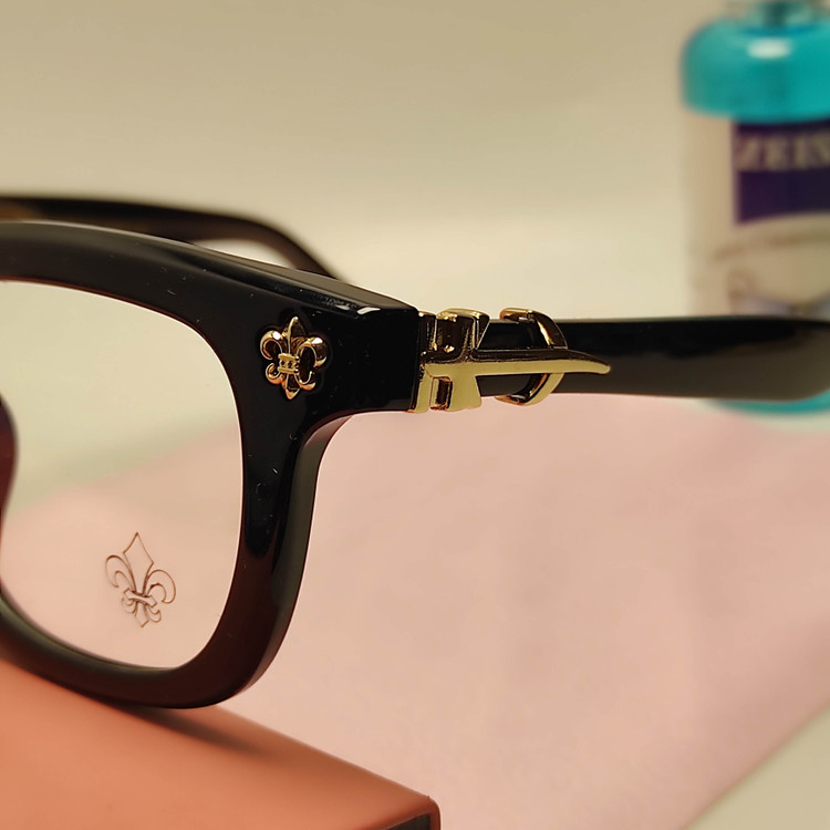 عینک طبی بلوکات مدل کروم هارتز Chrome Hearts کد 9203