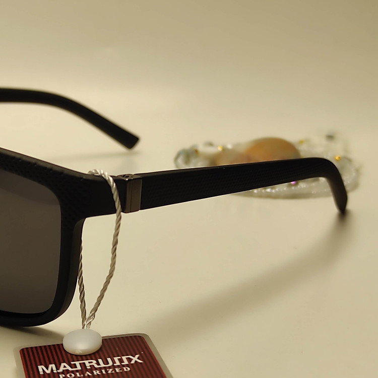 عینک آفتابی کائوچو ماتریکس بستهبندی