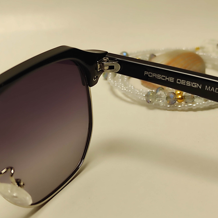 عینک آفتابی کائوچو پورشه دیزاین نمای جانبی