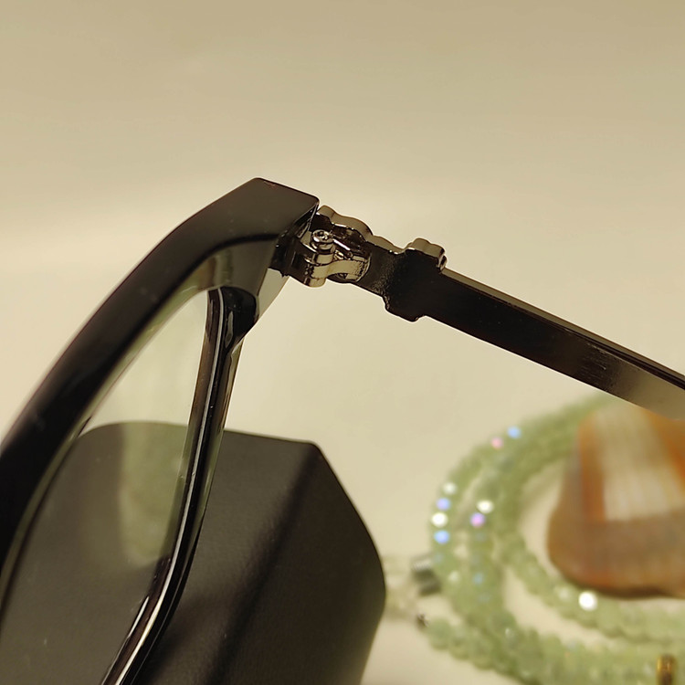 عینک بلوکات طبی مدل کروم هارتز Chrome Hearts کد 2820 - Chrome Hearts - عینک بلوکات