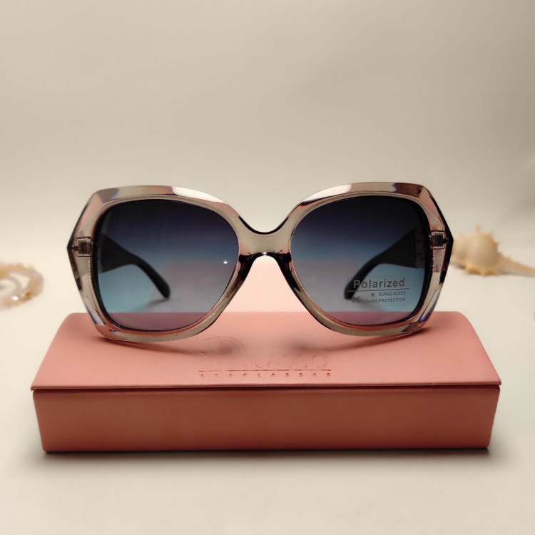 عکس محصول عینک افتابی زنانه پلاریزه BVLGARI کد 88147