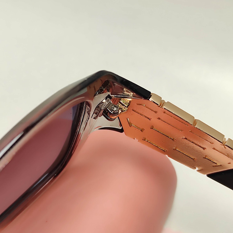 عکس محصول عینک افتابی زنانه پلاریزه BVLGARI کد 88147