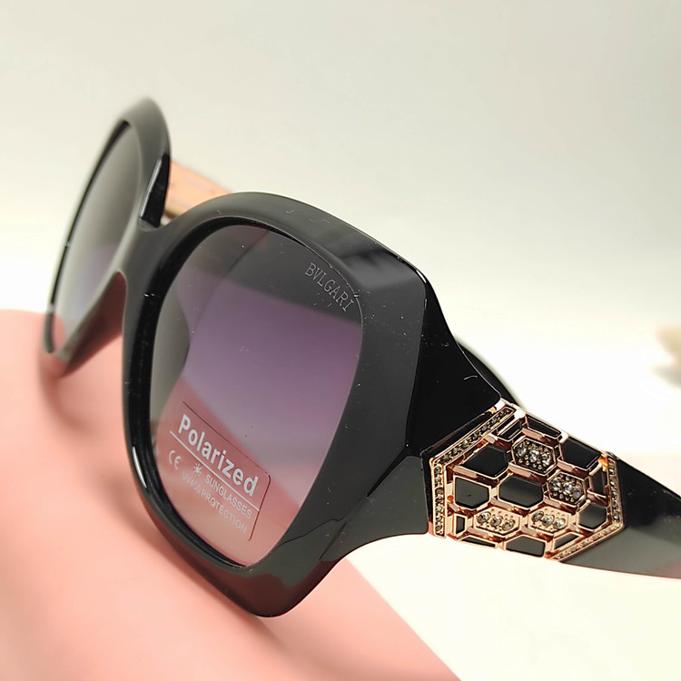 عکس محصول عینک افتابی زنانه پلاریزه BVLGARI کد 88147