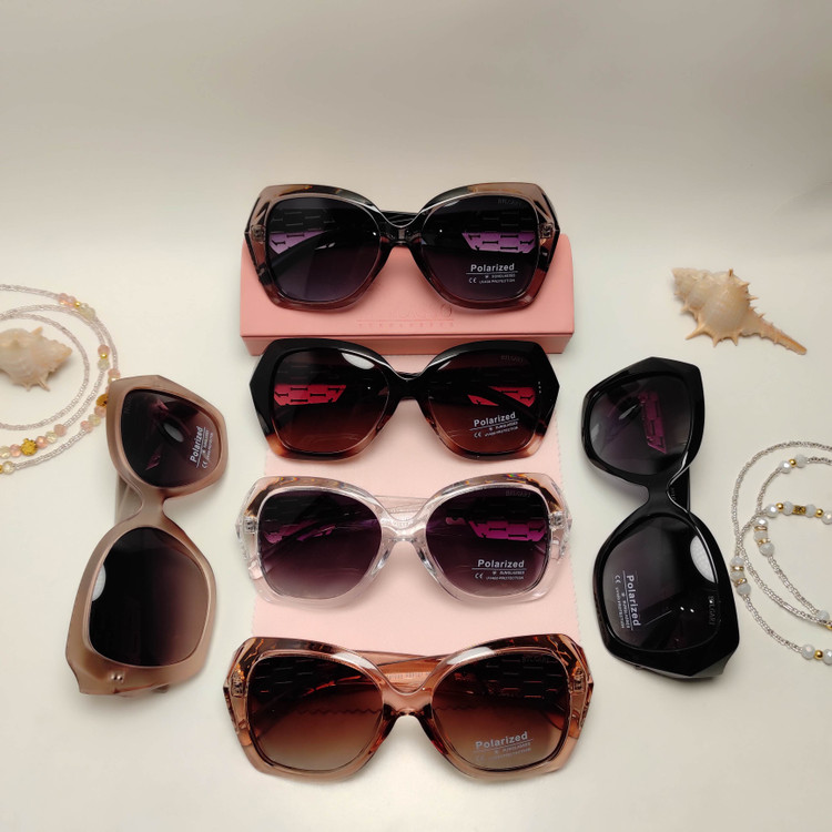 عکس محصول عینک افتابی زنانه پلاریزه BVLGARI کد 88147
