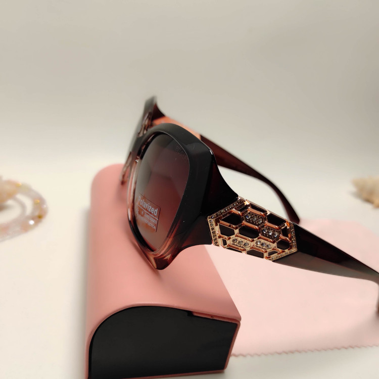 عکس محصول عینک افتابی زنانه پلاریزه BVLGARI کد 88147