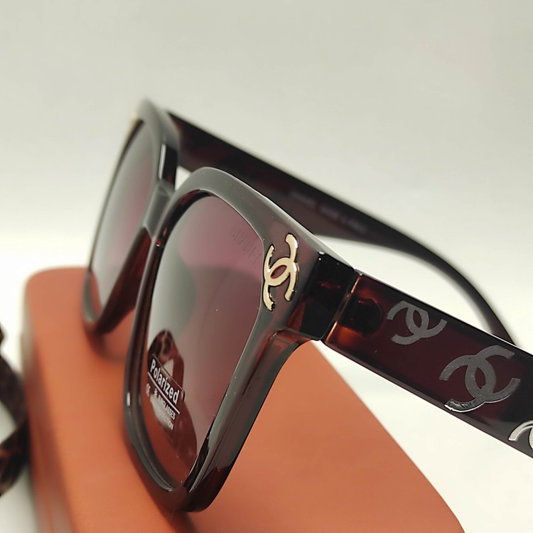 عکس محصول عینک آفتابی زنانه پلاریزه CHANEL 23303