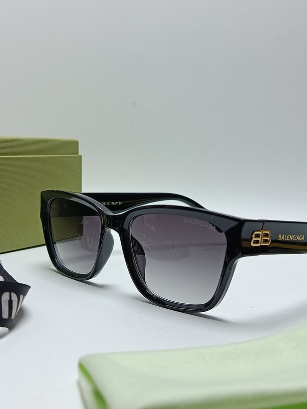 عینک آفتابی زنانه بالنسیاگا Balenciaga مدل2557