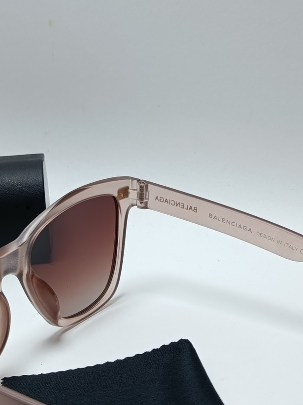 عینک آفتابی زنانه پلاریزه بالنسیاگا Balenciaga مدل 82526