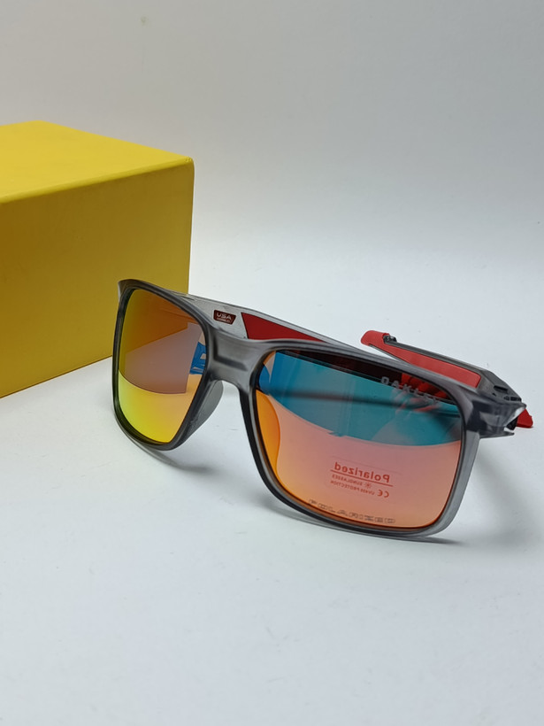 عینک ورزشی کائوچو پلاریزه Oakley مدل 25673